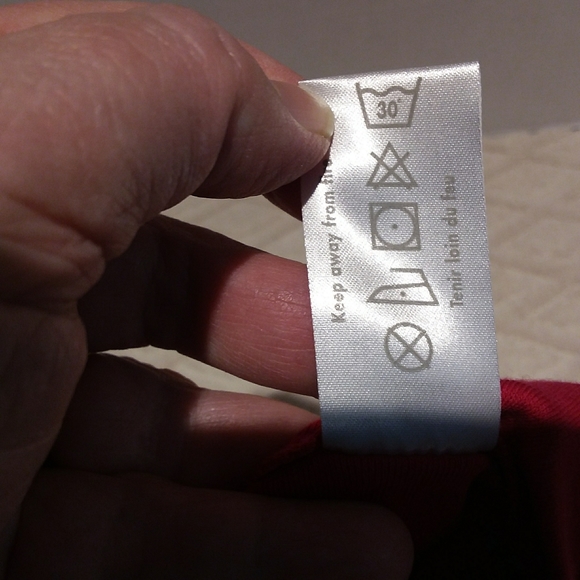 ๐ 2/$15 Kushies ruffled onesie - Picture 7 of 7